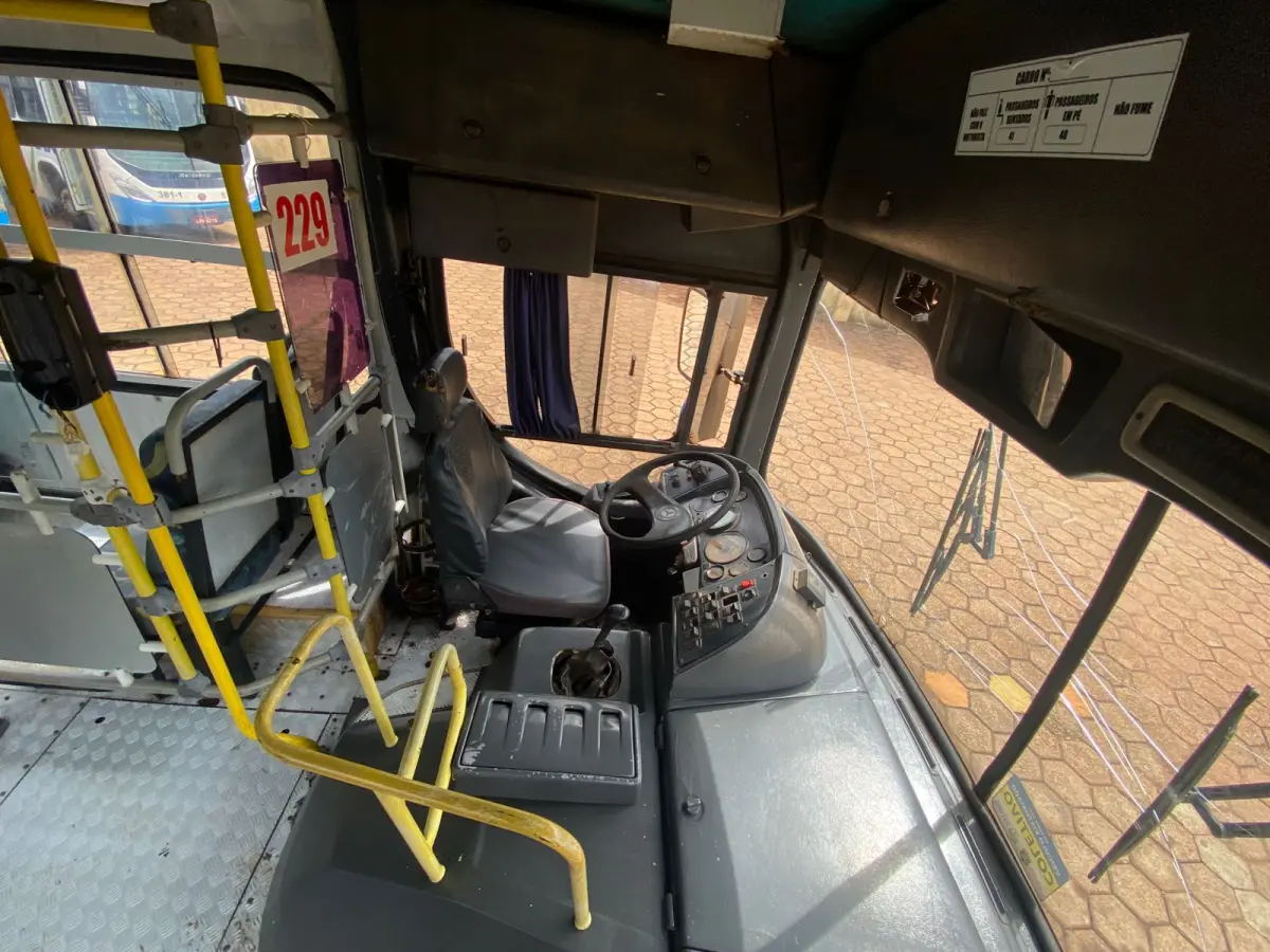 MERC. BENZ / OF 1722 - Imagem 5