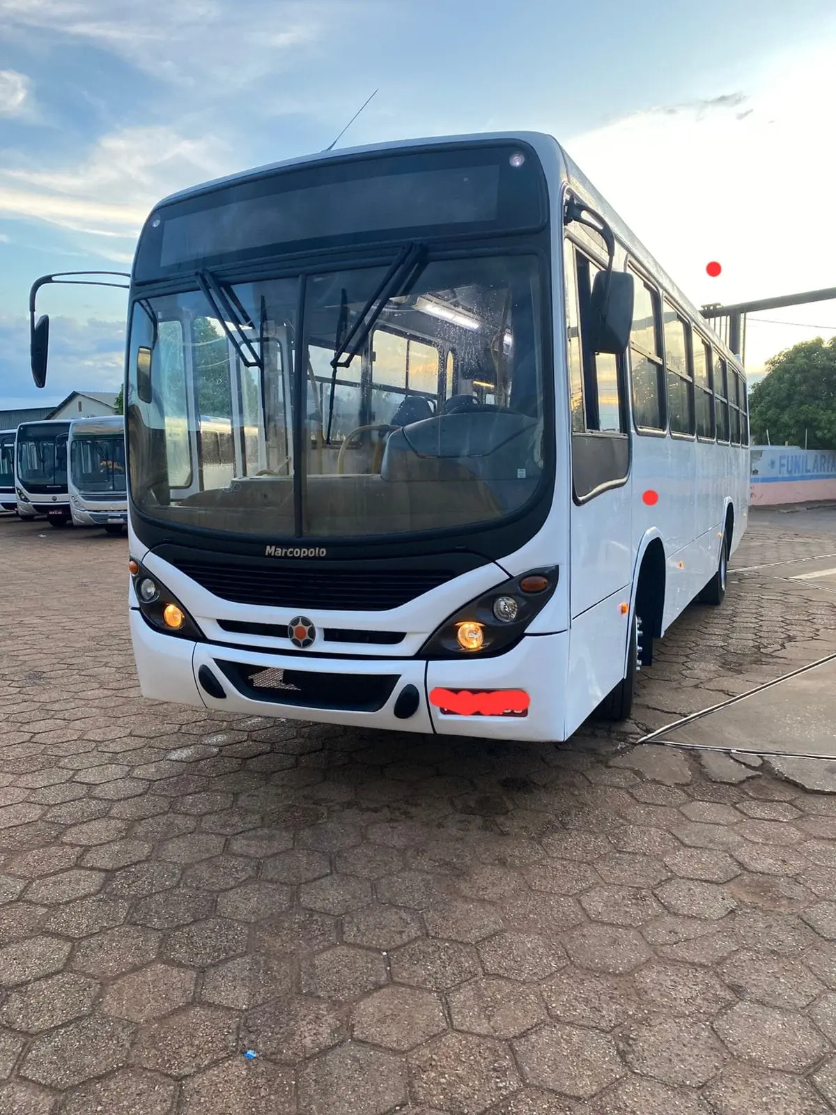 MERC. BENZ / OF 1418