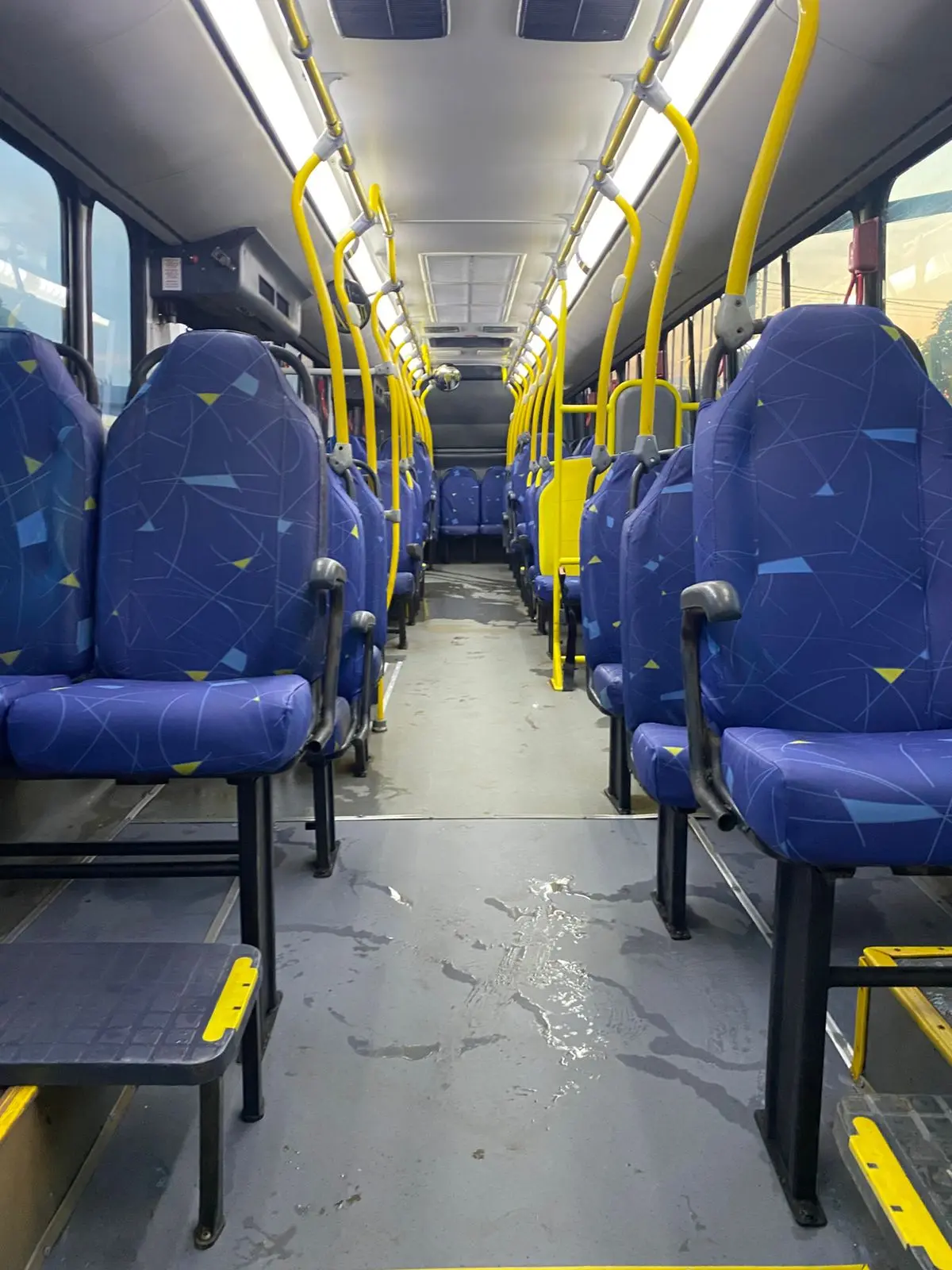 VOLKSWAGEN - MAN - Imagem 4