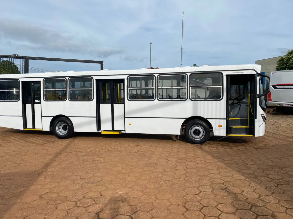 Mercedes benz - Ano 2009